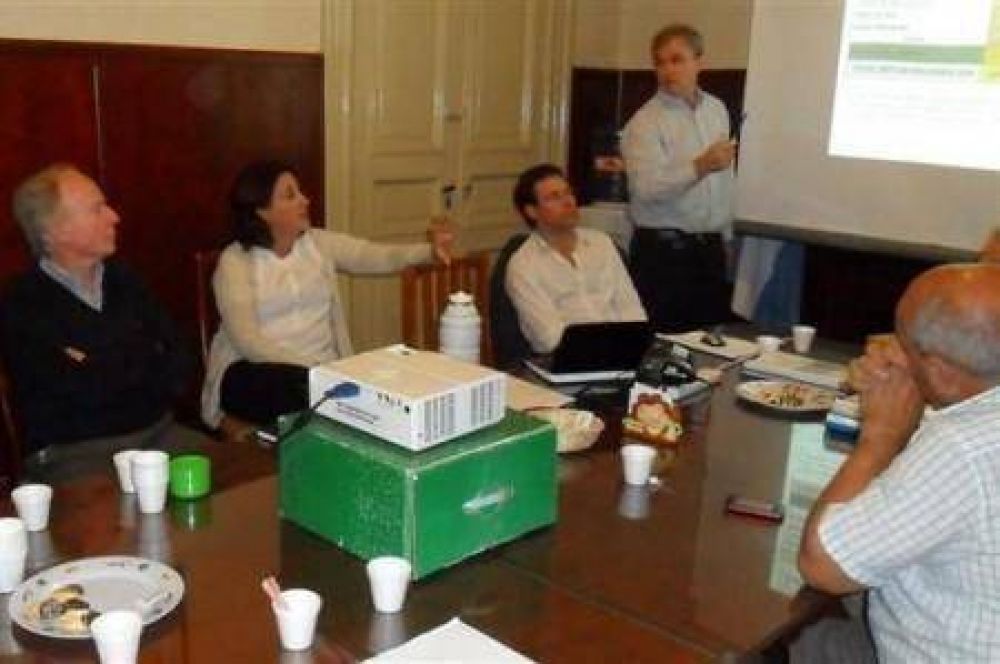Analizan alternativas para el dise�o de la futura planta de tratamiento de residuos
