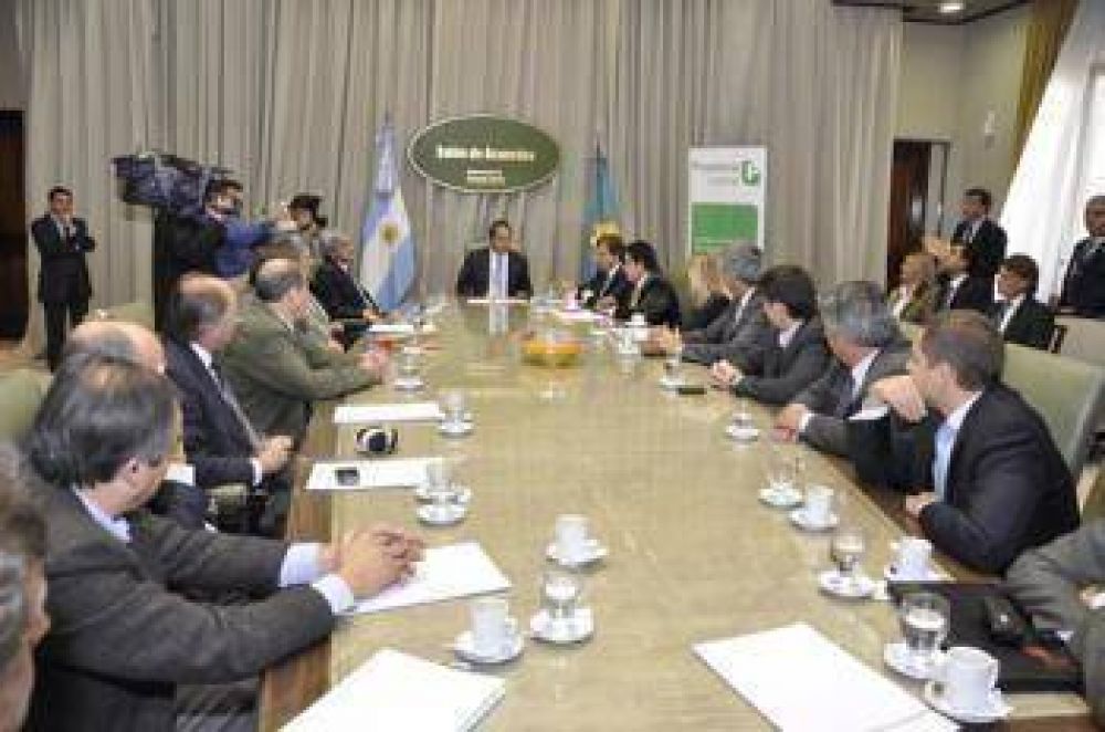 Descalzo ayer se reuni� con Daniel Scioli y definieron inversiones en la comuna