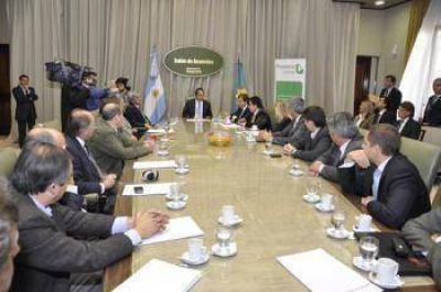 Descalzo ayer se reuni� con Daniel Scioli y definieron inversiones en la comuna