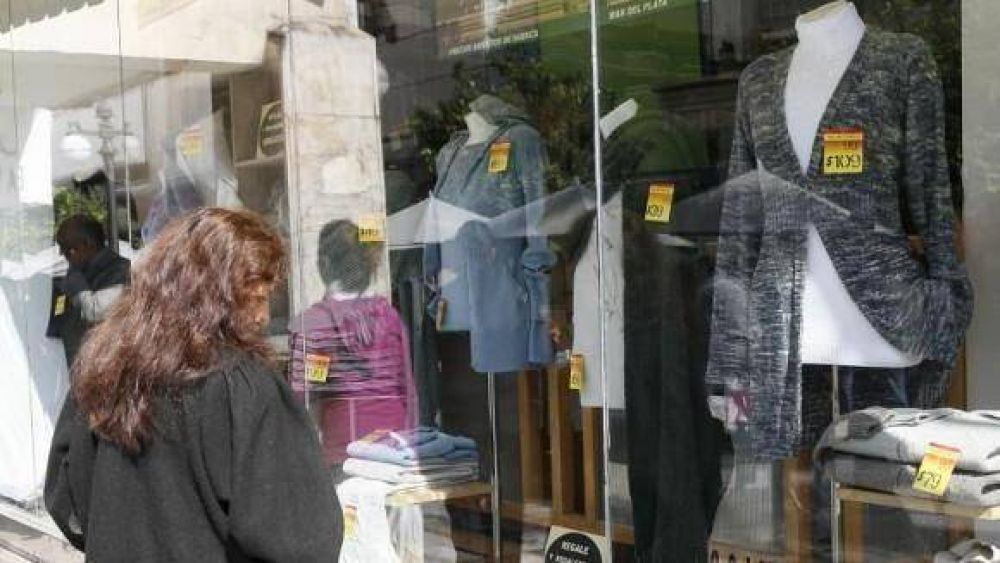 La ropa de invierno lleg� a los comercios tucumanos un 25 por ciento m�s cara