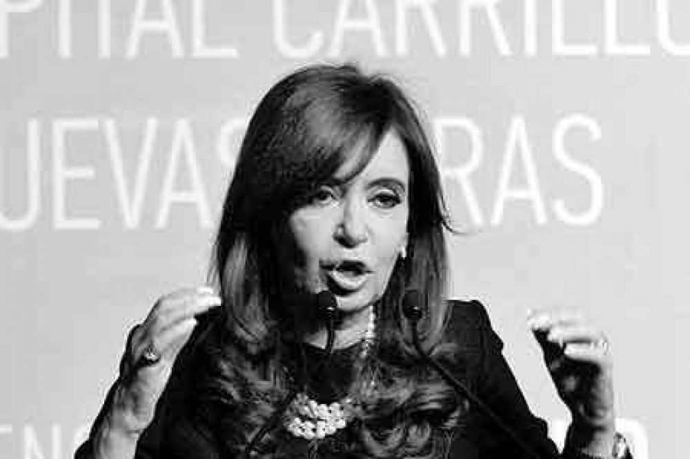 Cristina juega al misterio