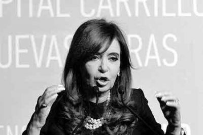 Cristina juega al misterio