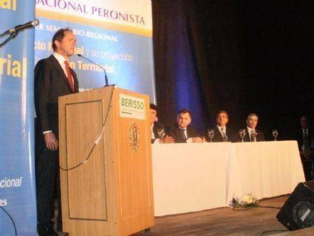 En la ciudad de Berisso se realiz� la primer Jornada del frente Nacional Peronista