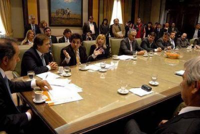 Firma de convenios con municipios para fortalecer gestiones locales 