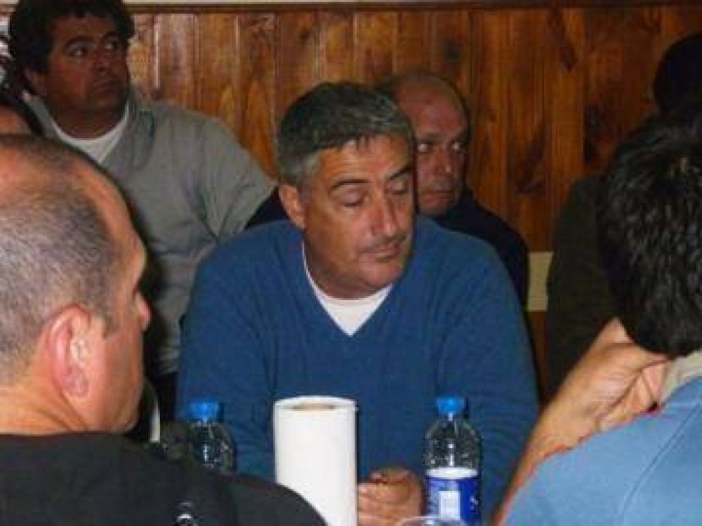 Uatre critic� al Ministro de Trabajo: "Su gesti�n ha sido mala"