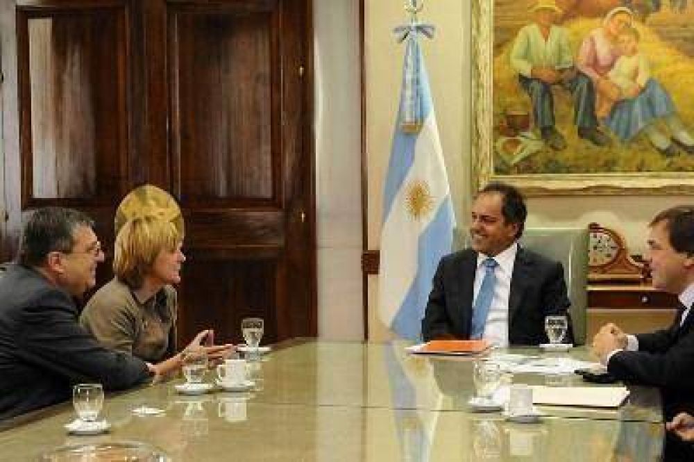 Scioli respald� la candidatura de Cheppi