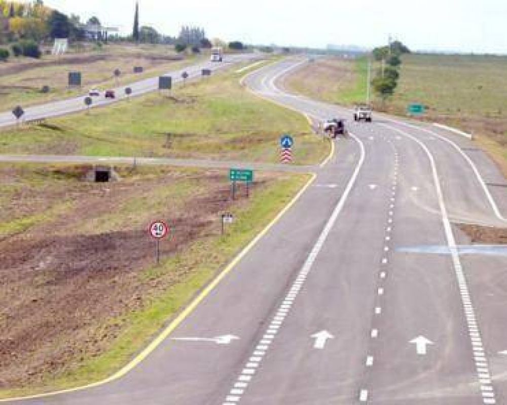 Hoy inauguran el tramo de la autov�a 14 hasta Colonia El�a