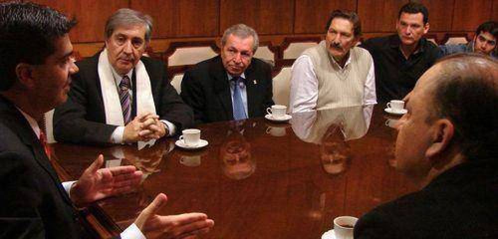 Chaco y Santa Fe planifican pol�ticas regionales 