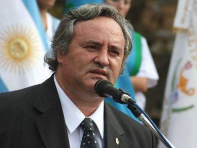 Joaqu�n de la Torre lanza su candidatura a Intendente