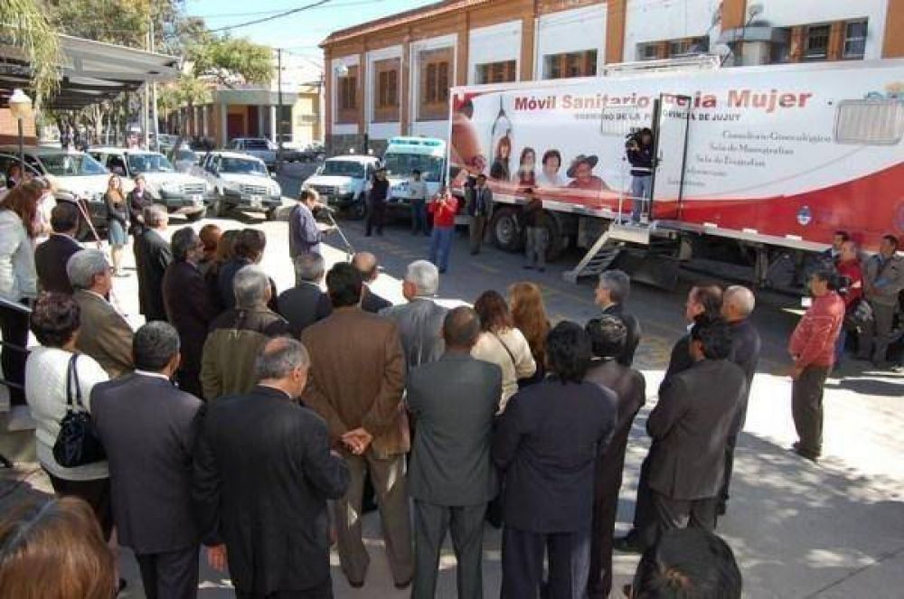 Jujuy cuenta con innovador m�vil sanitario de la mujer 