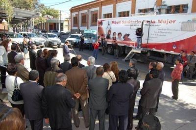 Jujuy cuenta con innovador m�vil sanitario de la mujer 