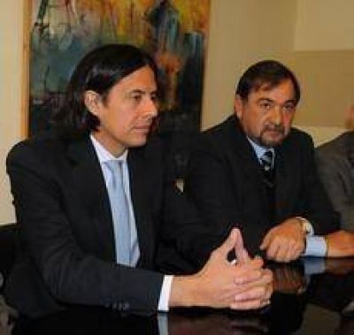 Miguel Isa firm� el convenio para poner en marcha el �Balance Social�
