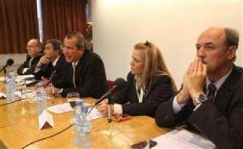 Denunci� la SIP un acoso permanente al periodismo 