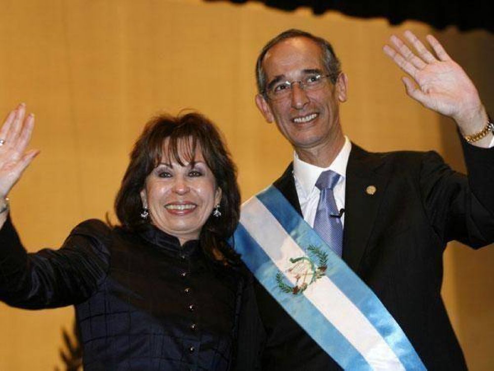 Guatemala: un tribunal suspendi� el divorcio de la pareja presidencial