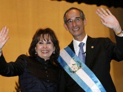 Guatemala: un tribunal suspendi� el divorcio de la pareja presidencial