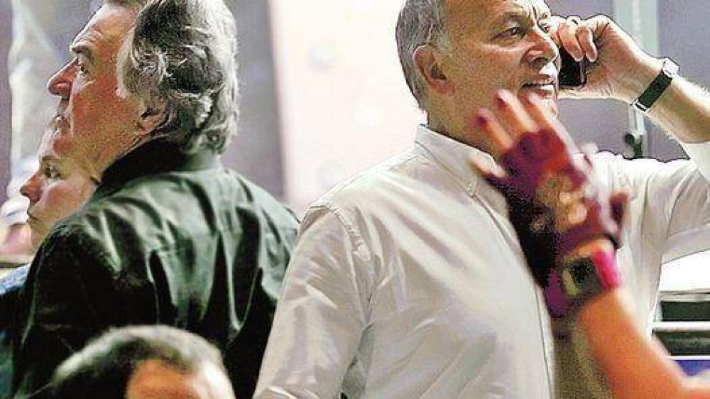 Barrionuevo, Venegas y los �gordos� ya se mueven para desbancar a Moyano