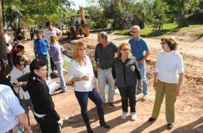 En solo una semana, la Municipalidad enripi� 5.000 metros en el San Javier y otros barrios de Resistencia 