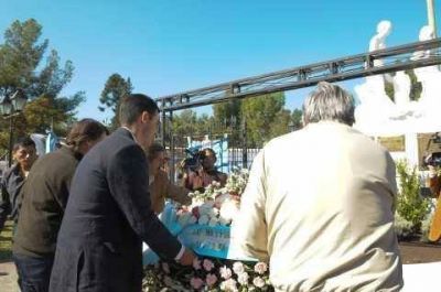 Urtubey particip� del homenaje a Eva Per�n, al cumplirse 92 a�os de su nacimiento