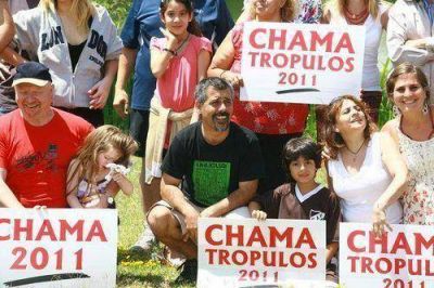 Pablo Chamatr�pulos: �La gesti�n de Gustavo Posse est� haciendo la plancha�.