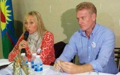 M�nica L�pez y Francisco De Narv�ez realizaron un plenario de mujeres en Luj�n