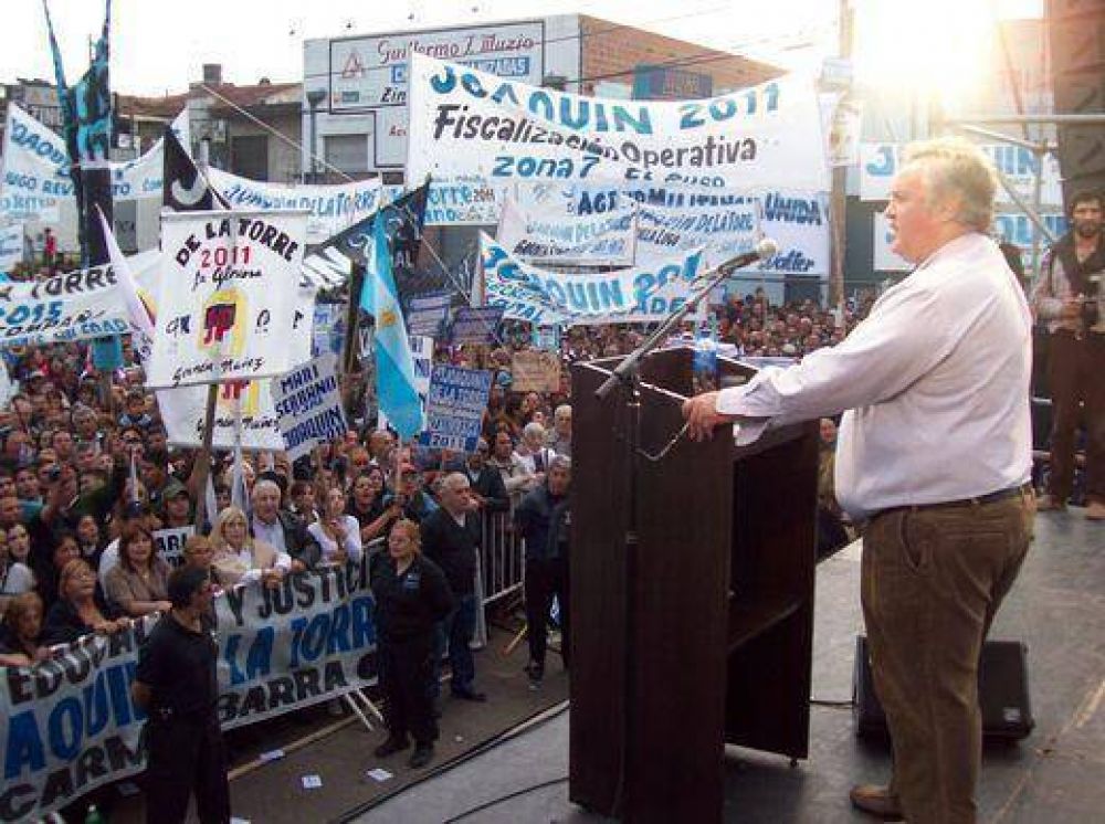 Joak�n, lanzamiento y avioncito franquista