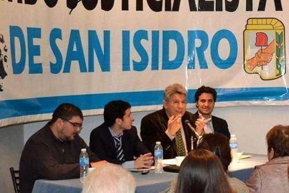 Osvaldo Papaleo disert� sobre el caso Papel Prensa en San Isidro