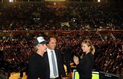 Scioli y Charli Alberti por el cambio clim�tico en Mar del Plata