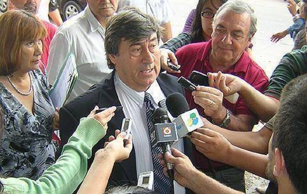  �Nuestro apoyo a Capitanich y Gustavo Mart�nez no tiene condiciones�