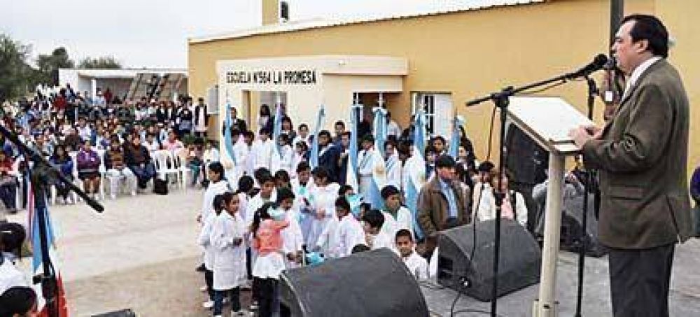 Niccolai inaugur� ampliaci�n en una escuela de La Promesa