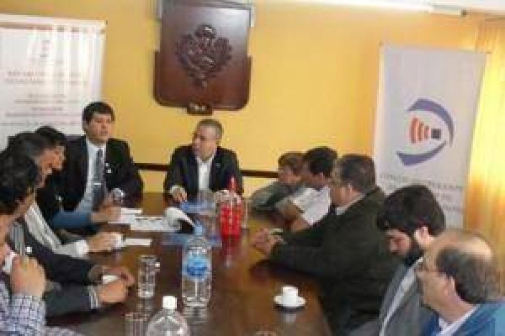 Concejales colaboran con el "Emprender Jujuy 2011"