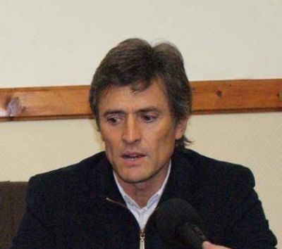 �He decidido emprender otra etapa en mi carrera pol�tica� 