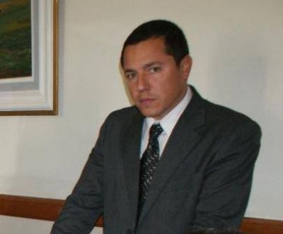 �Tiene diez d�as para demoler todo lo que no est� autorizado� 