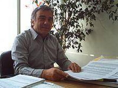Defensor del Pueblo de Bariloche cuestion� superposici�n de estructuras