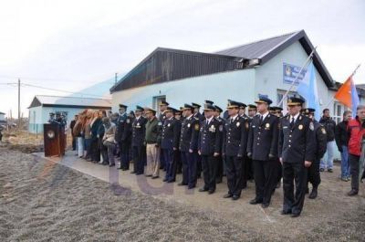 Inauguraron la comisar�a de Chacra XIII