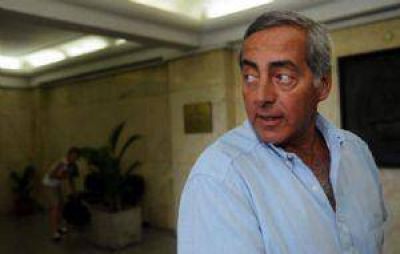 Fayad adelanta la elecci�n en Capital para el 14 de agosto