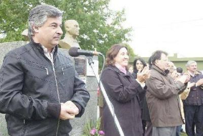 �La CGT va a apoyar a Rosso, pero tambi�n vamos a pedir algunos puestos de funcionarios�