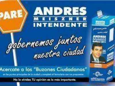 Quilmes: Precandidato a intendente, Andr�s Meiszner, ofrece buzones en campa�a 