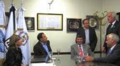 Intendentes de la regi�n asistieron a la celebraci�n de los 92 a�os de la Asociaci�n Hotelera