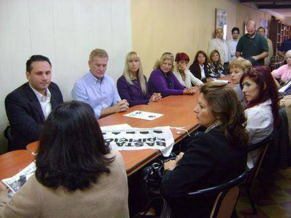 De Narv�ez evit� definiciones electorales