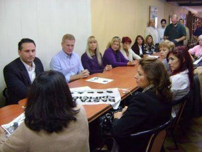 De Narv�ez evit� definiciones electorales