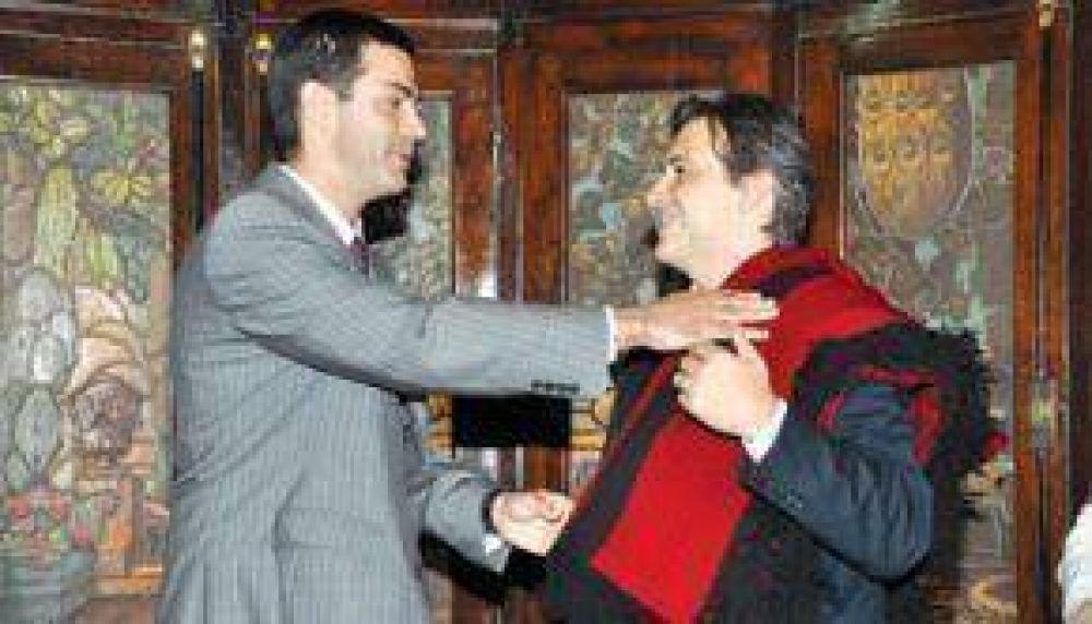 Urtubey quiere a Cristina reelecta y dice que no ser� candidato nacional