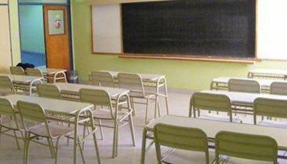 Desde educaci�n reconocen que el paro docente es del 97%