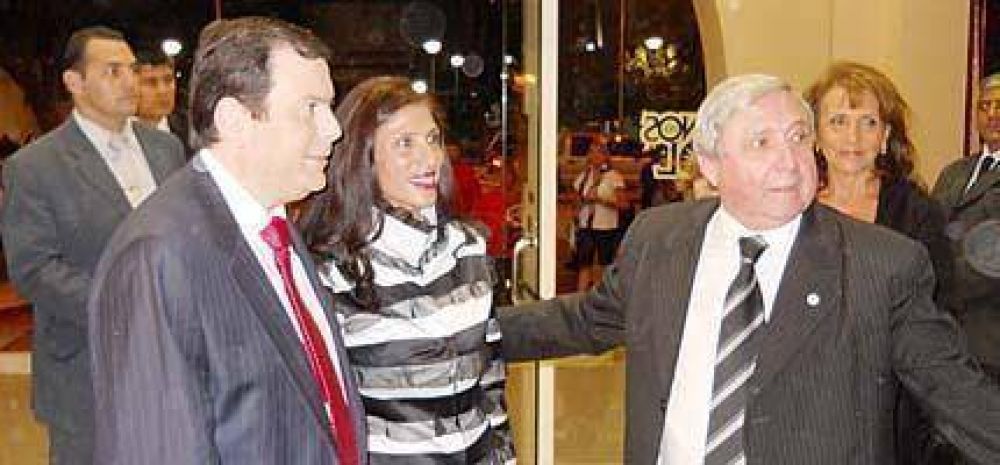 Zamora: �Hay que apoyar a la Presidenta porque trabaja para todos los argentinos� 