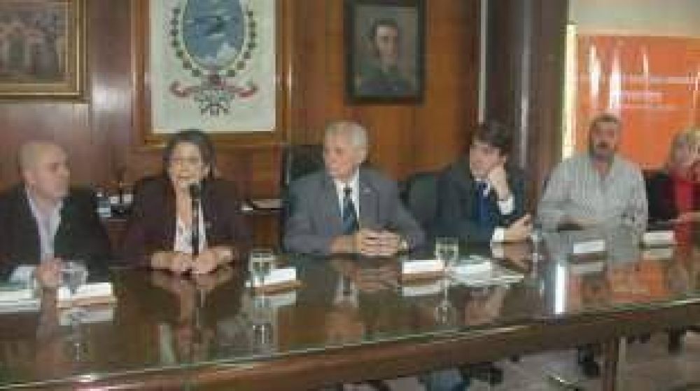 Cobacho agradeci� a Ivoskus por su apoyo en el juicio a Patti
