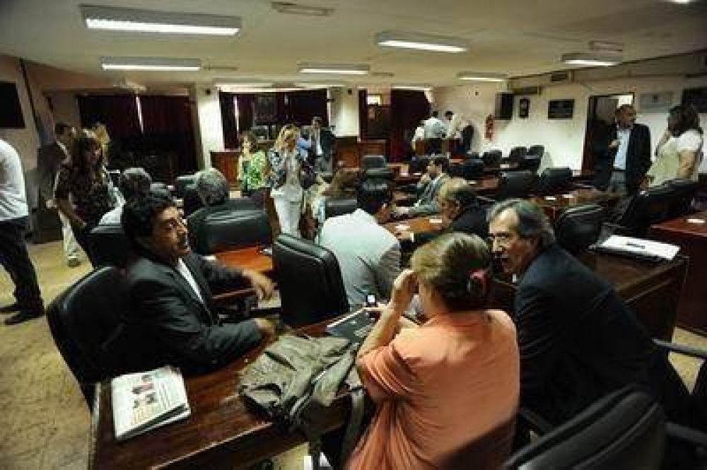 Los fueros de Aguirre no le impiden ser indagado por la Justicia 