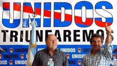 Choque directo entre Busti y Urribarri