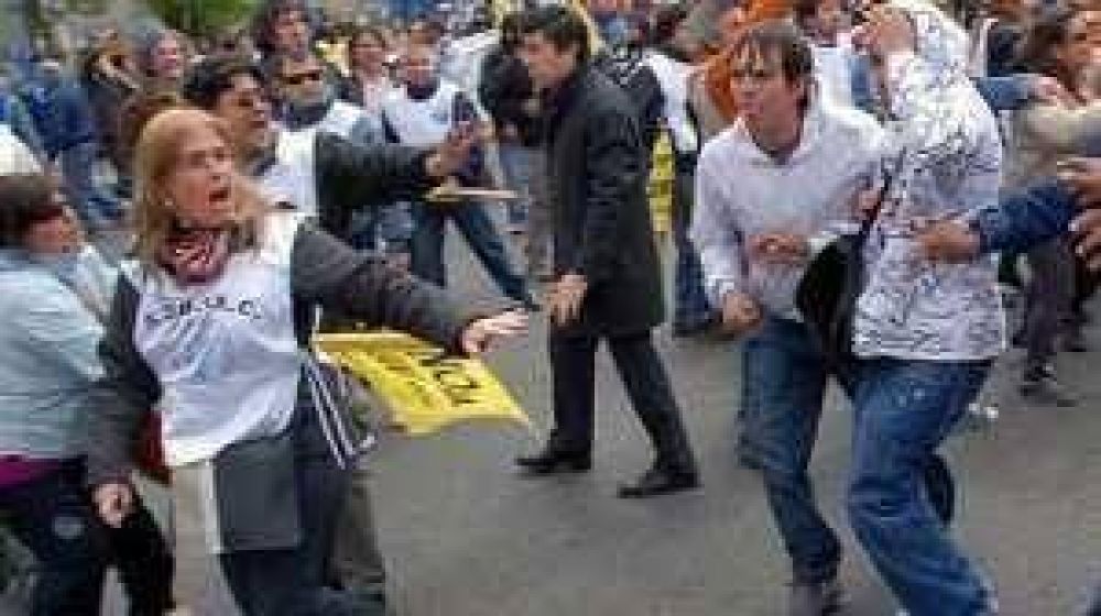 Docentes no acatar�an conciliaci�n obligatoria