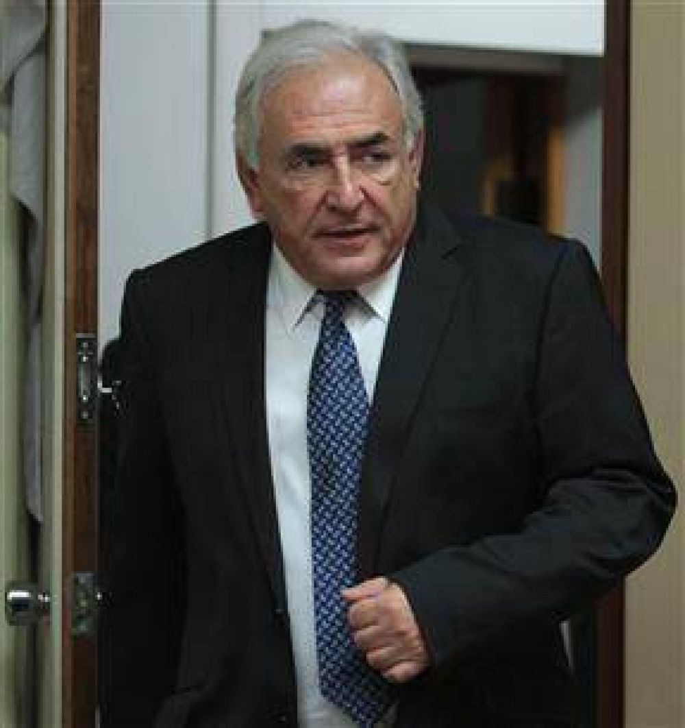 Detienen a Strauss-Kahn por abuso