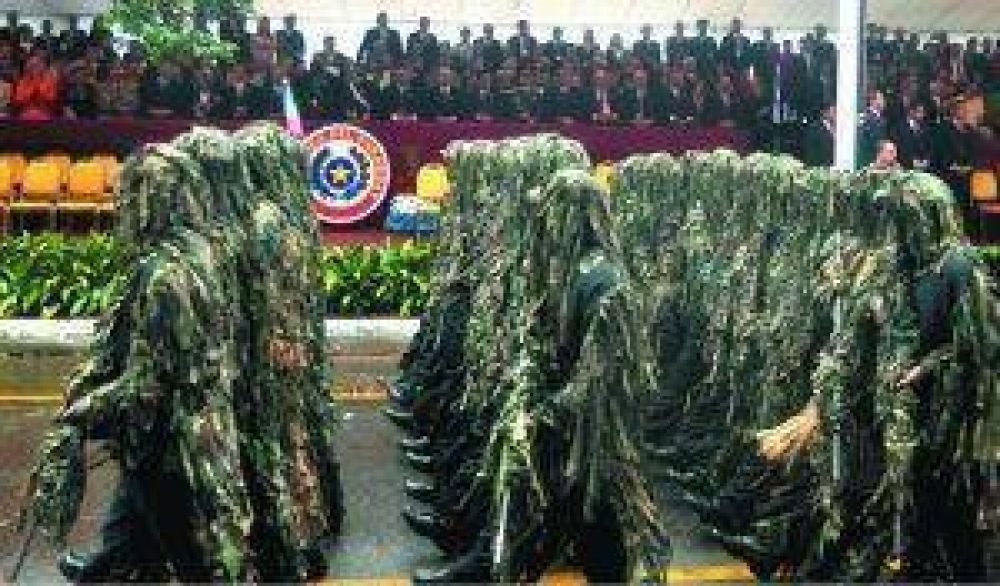 Paraguay celebr� el Bicentenario con lluvia y present� la TV P�blica