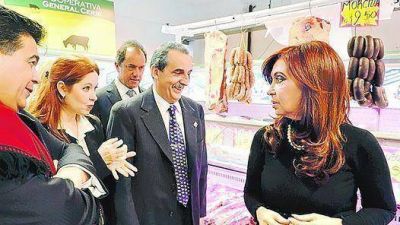 Cristina retoma la actividad y le piden "regular su agenda"
